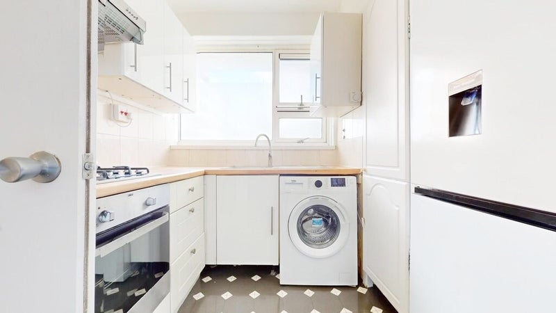 Cozy Double Room 10 min to Central London