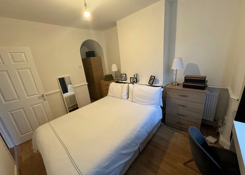 amazing double room in Plaistow