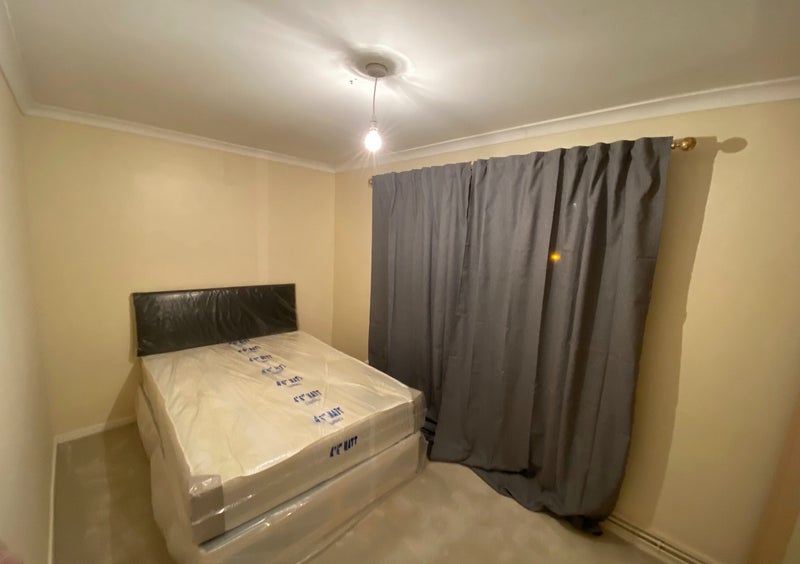  doubles room close to Bow Common