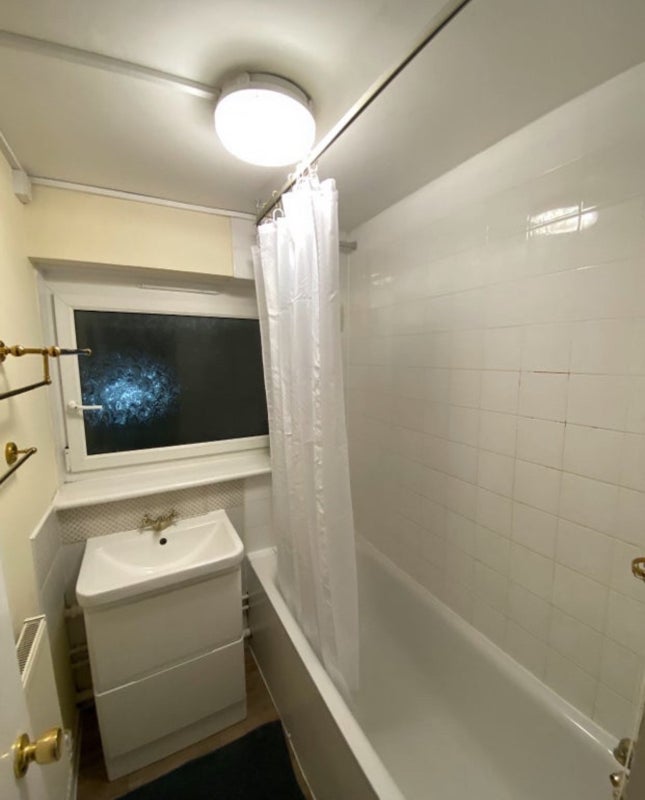  doubles room close to Bow Common