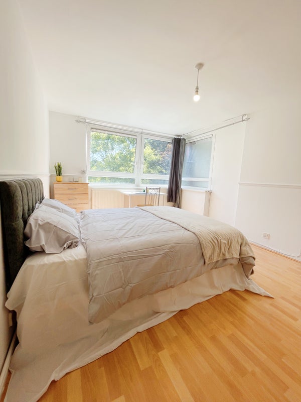 rooms near Liverpool Street