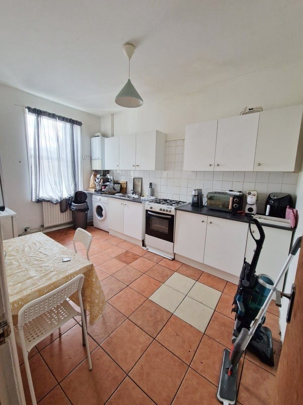 Cozy Room near Central London