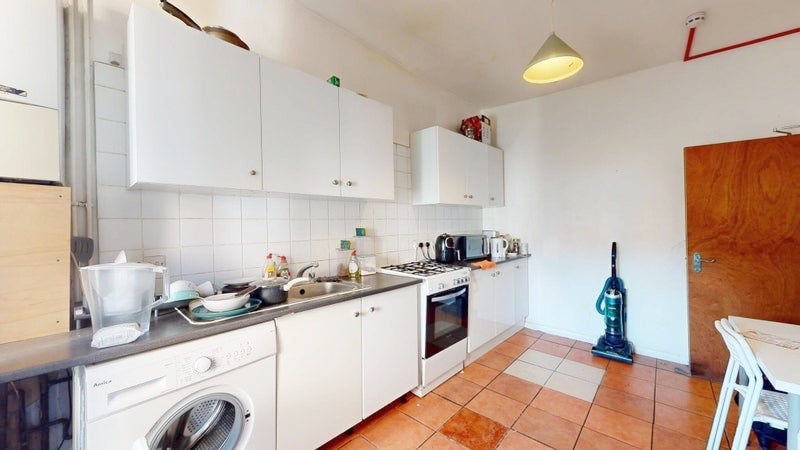 Cozy Room near Central London