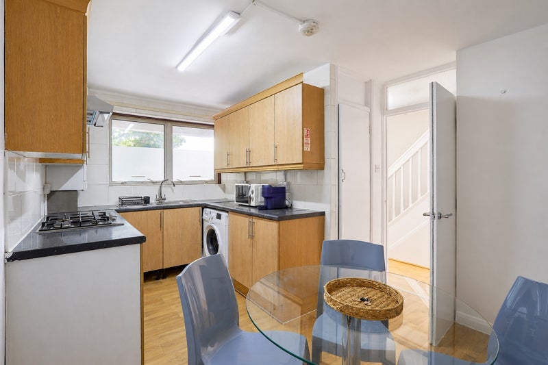 Bright Rooms near Mile End / Zone 2