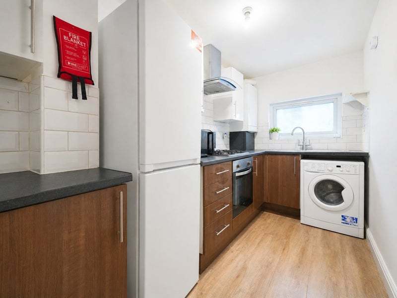 Cozy Room 3 Min to Elizabeth Line / Near Central