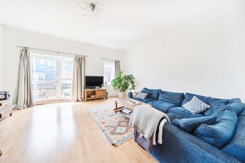 Spacious En Suite near Central