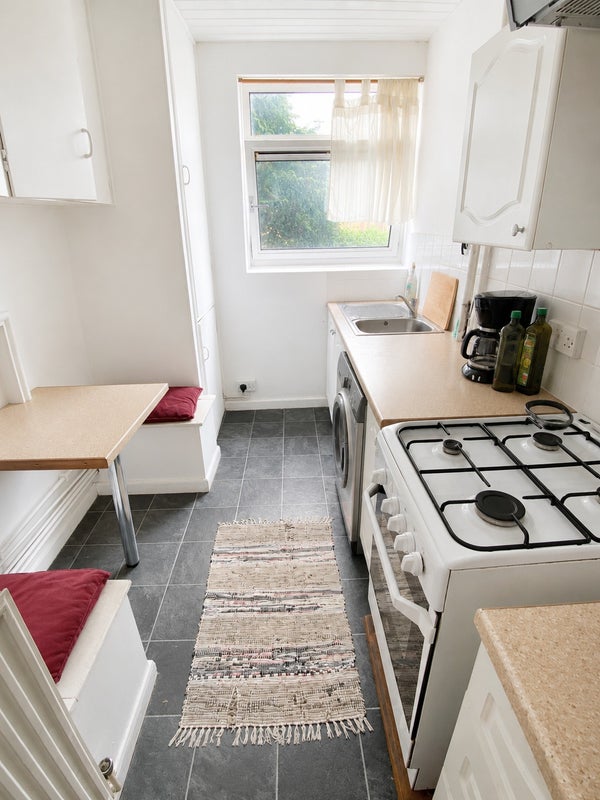 Spacious Master Room - Camden Town NW1