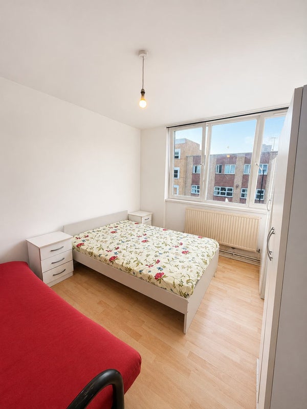 Spacious Room in Zone 2 near Central