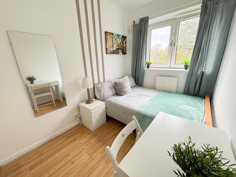 Double near Bethnal Green