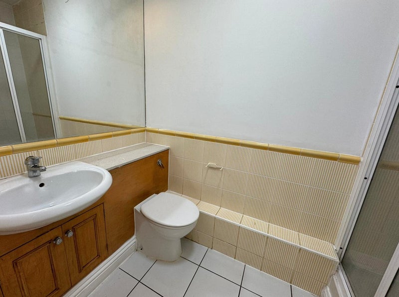 Large En-Suite Double with Desk - Isle of Dogs