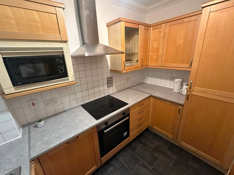 Large En-Suite Double with Desk - Isle of Dogs