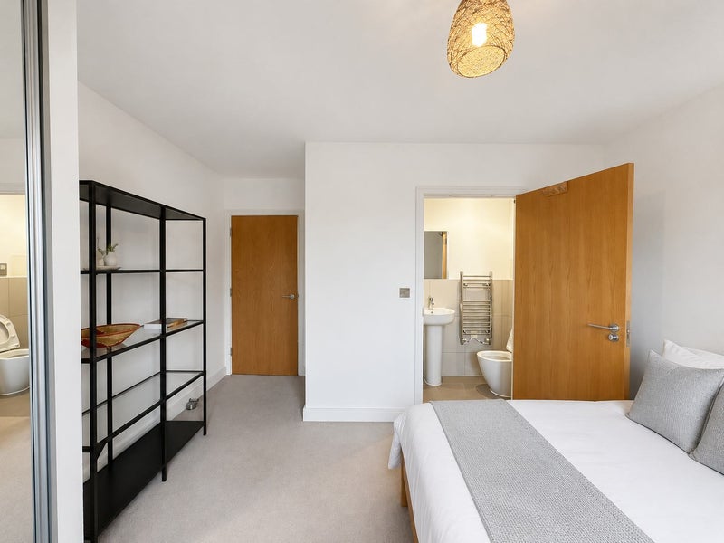 ⭐En-Suite Room - Modern Flat with Living Room