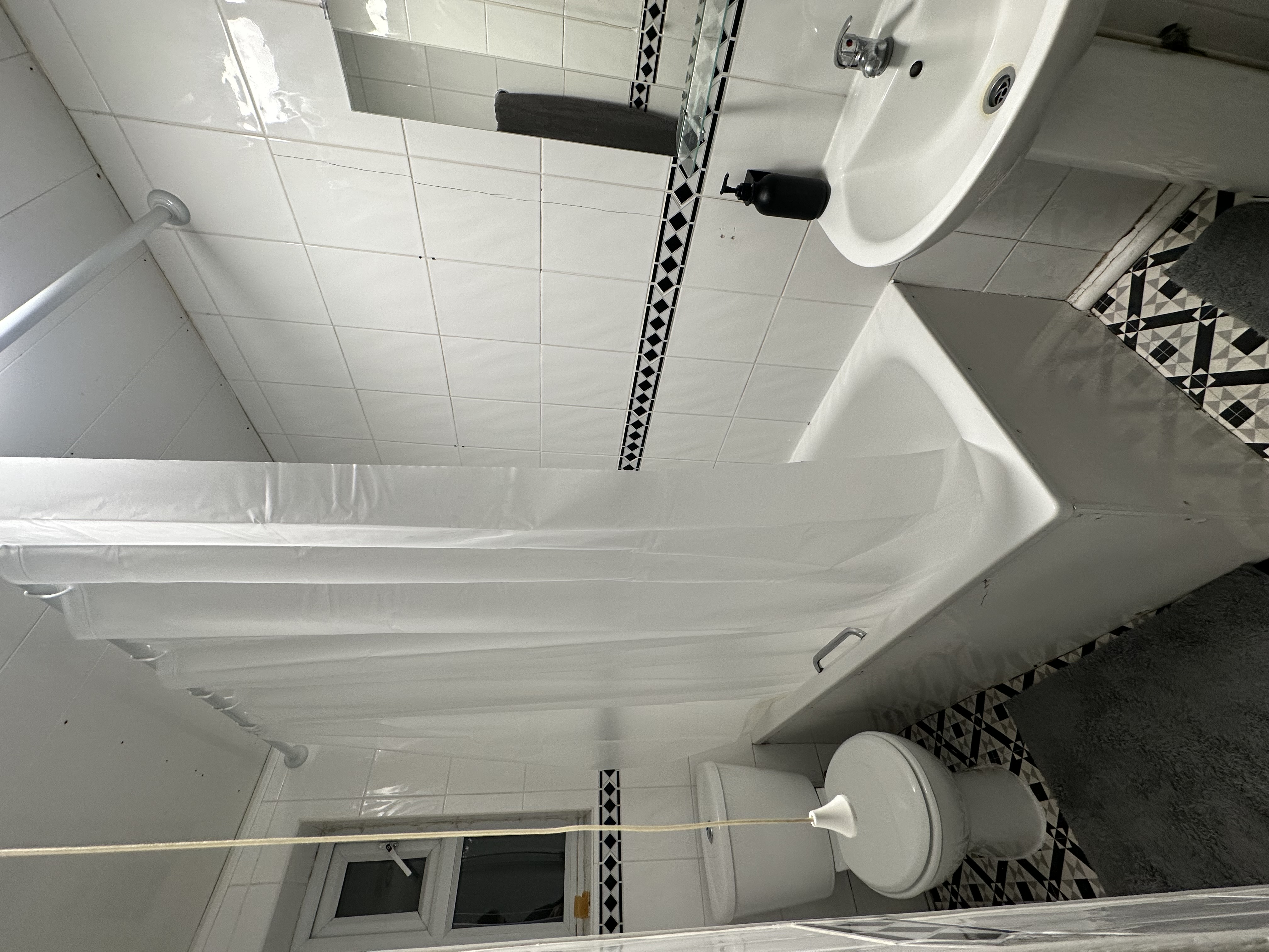 Newly Refurbished Flat in Stratford 