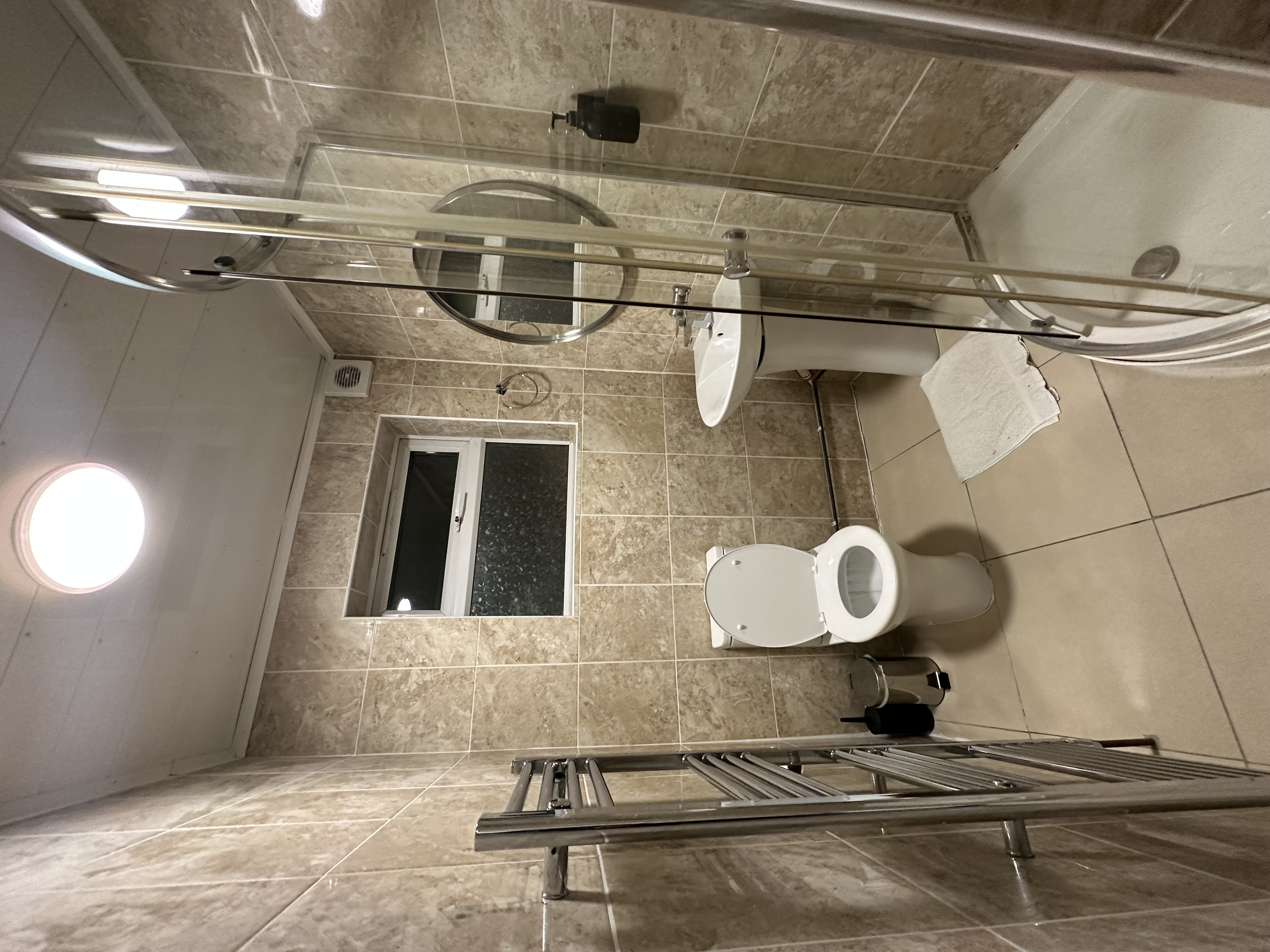 Newly Refurbished Flat in Stratford 