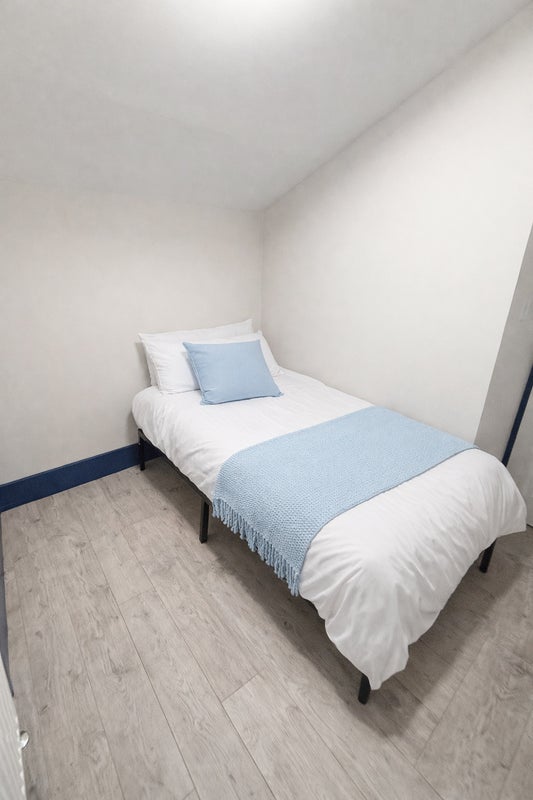 Double room near Croydon