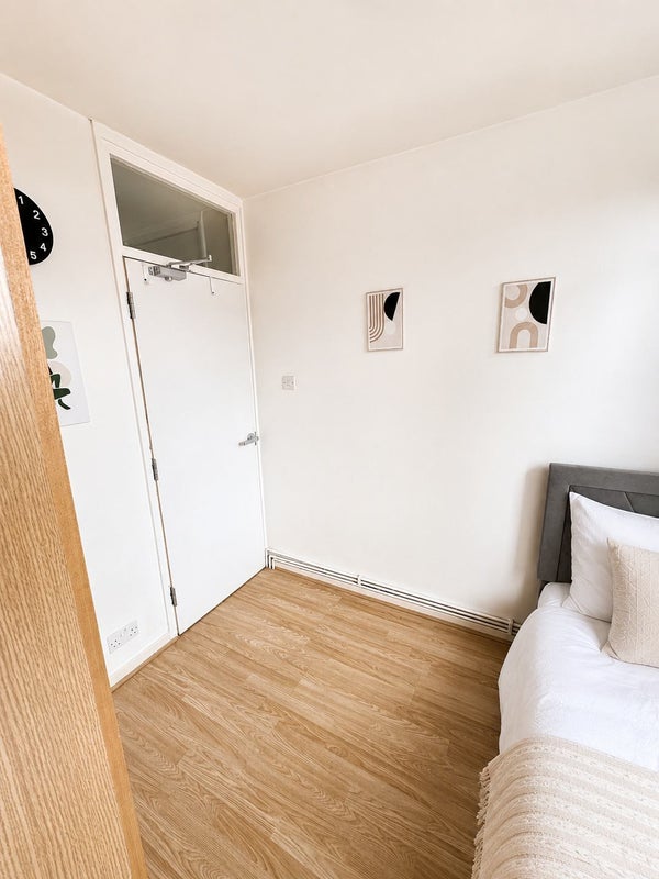 Cozy Room Central / Aldgate East - Tower Hill
