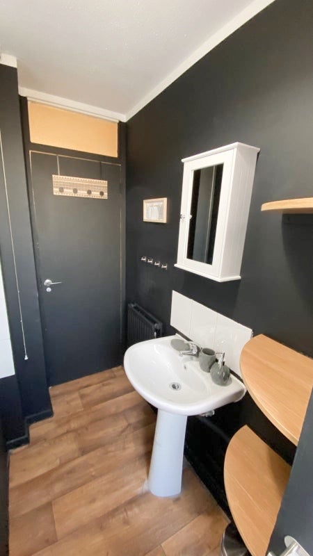 Cozy Room in Mile End 