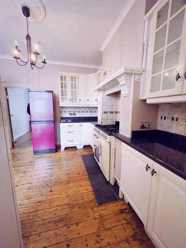 Bright Rooms in Victorian house near Canada Water