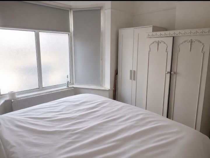 💥Modern, Clean & Comfortable Double Room | Available Now 