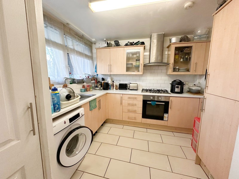 Bright Double Room in Canada Water / Surrey Quays