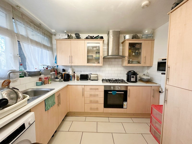 Bright Double Room in Canada Water / Surrey Quays