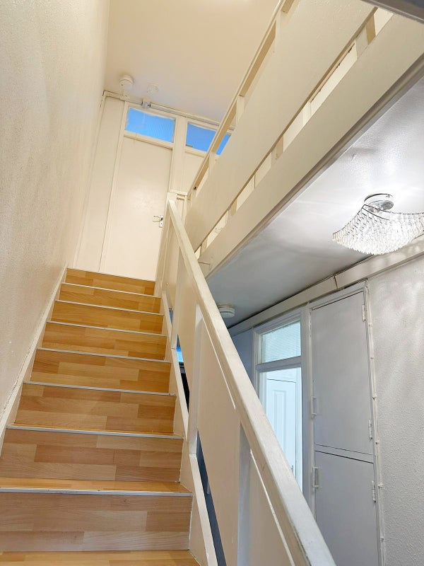 Bright Double Room in Canada Water / Surrey Quays