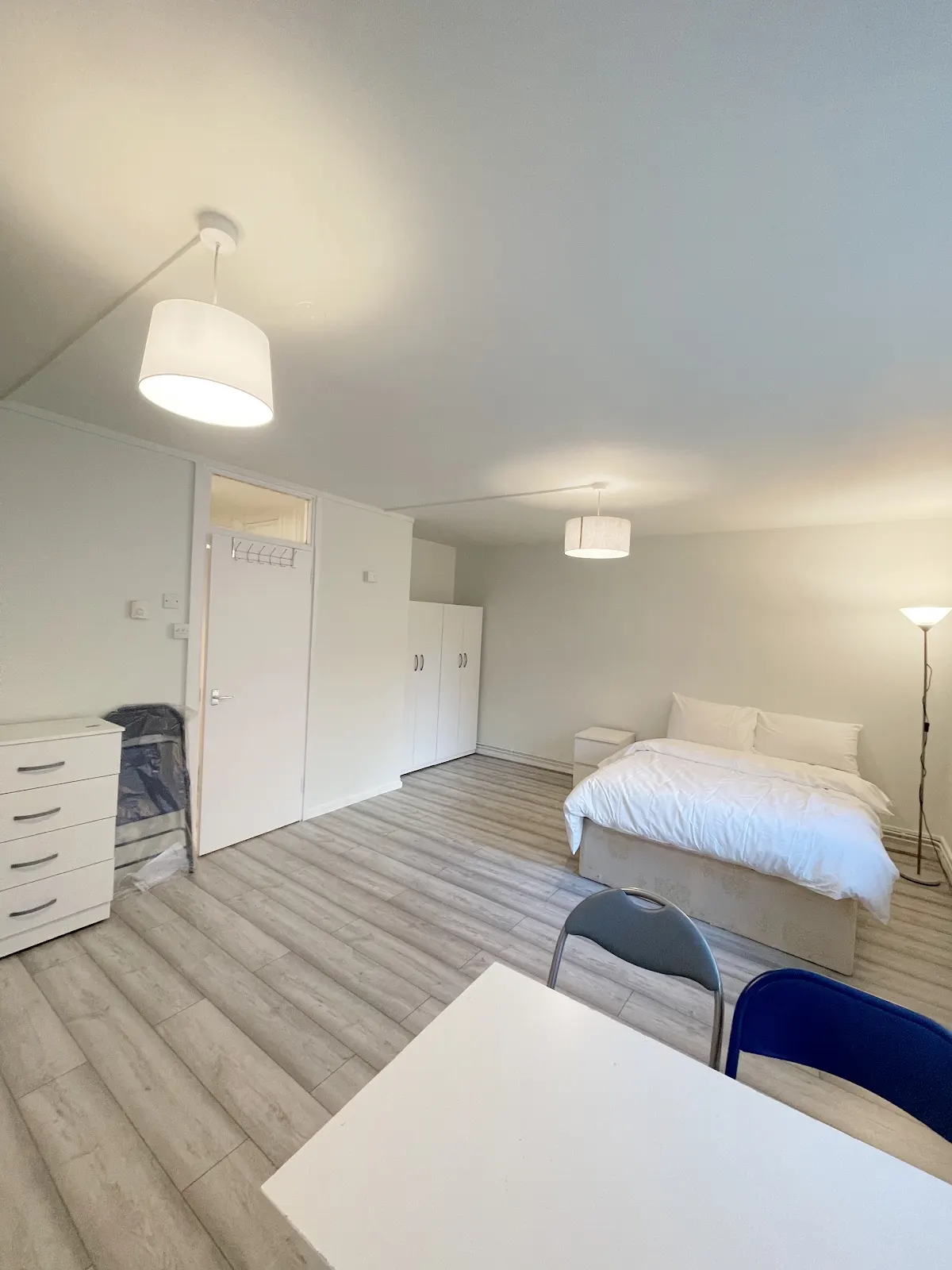 Studio flat near CANADA WATER