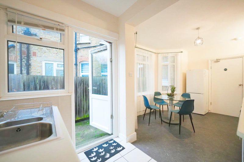 Bright Double Room in Surrey Quays