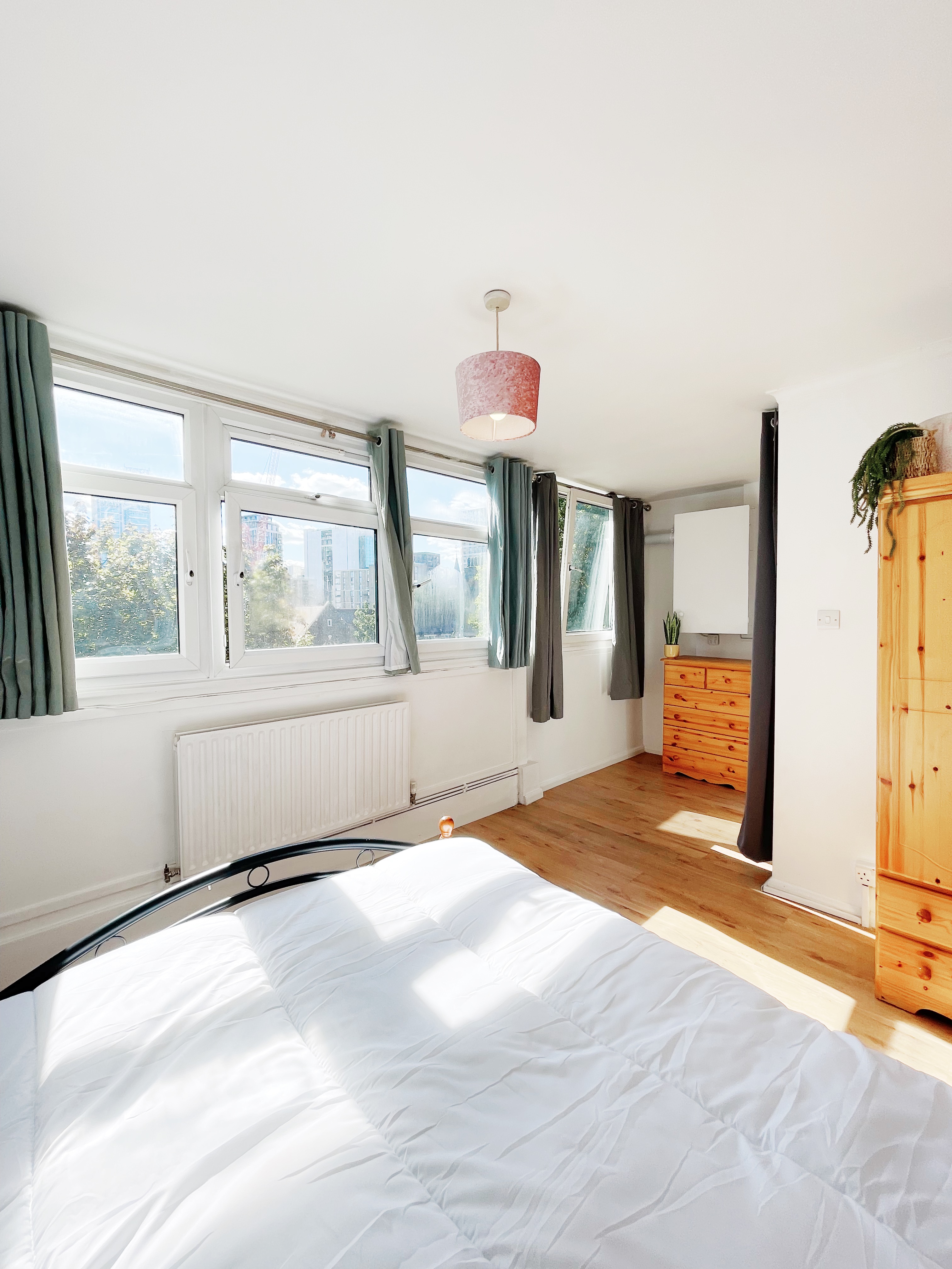 Large Double Room near Tower - Hill 