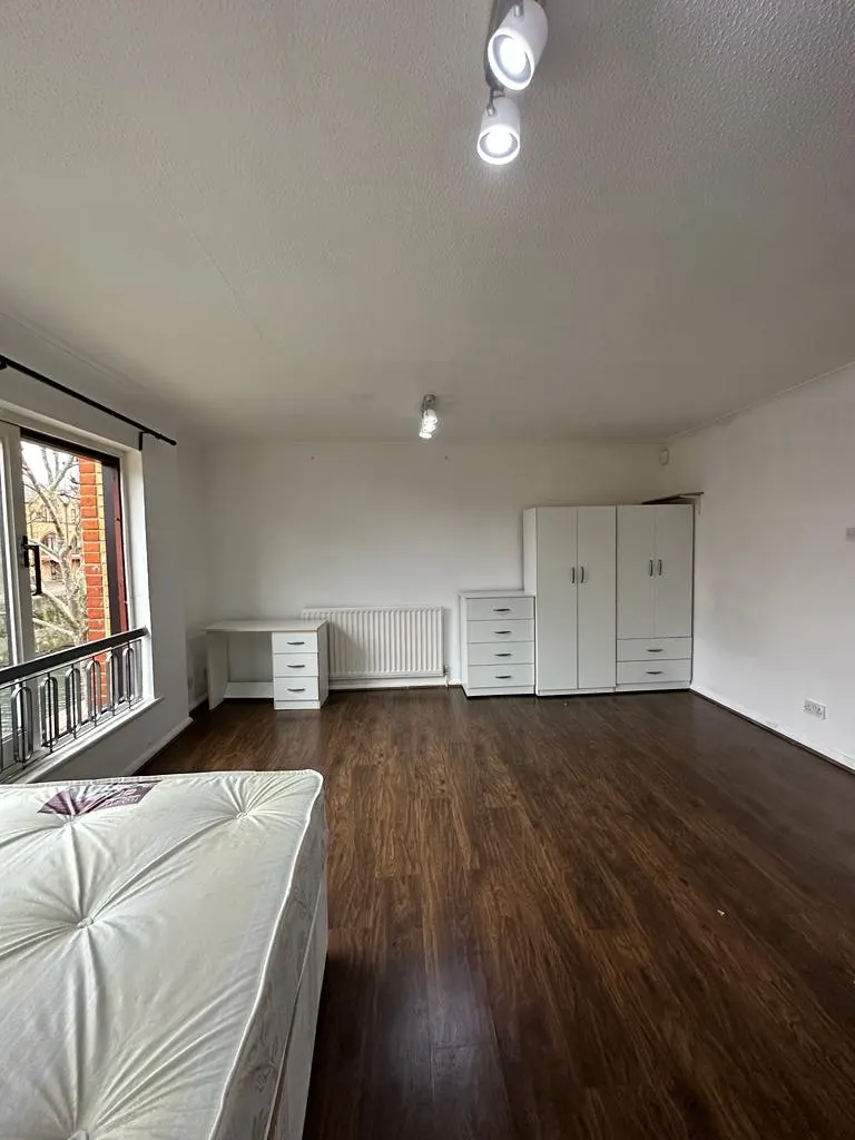 Double room near TOWER BRIDGE