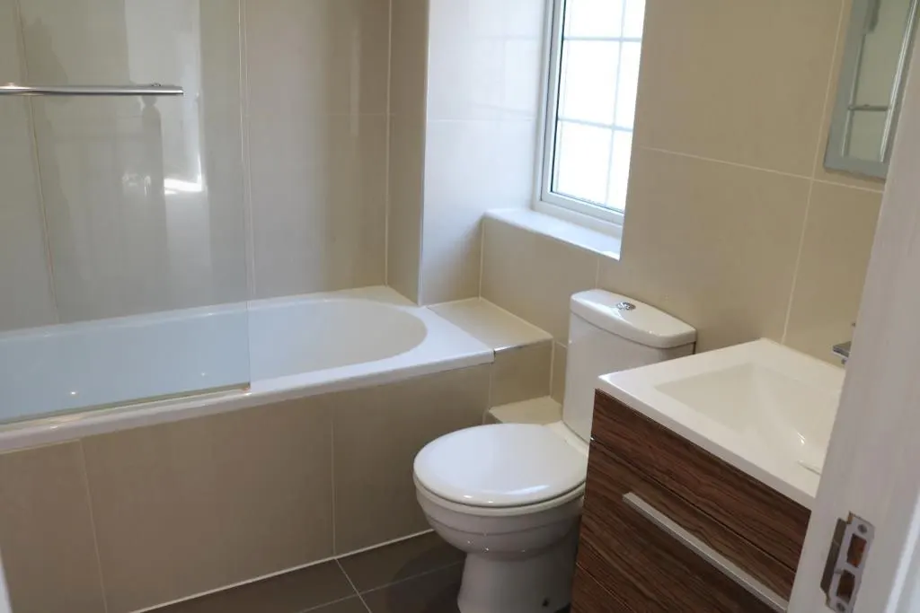 Ensuite room in CANADA WATER