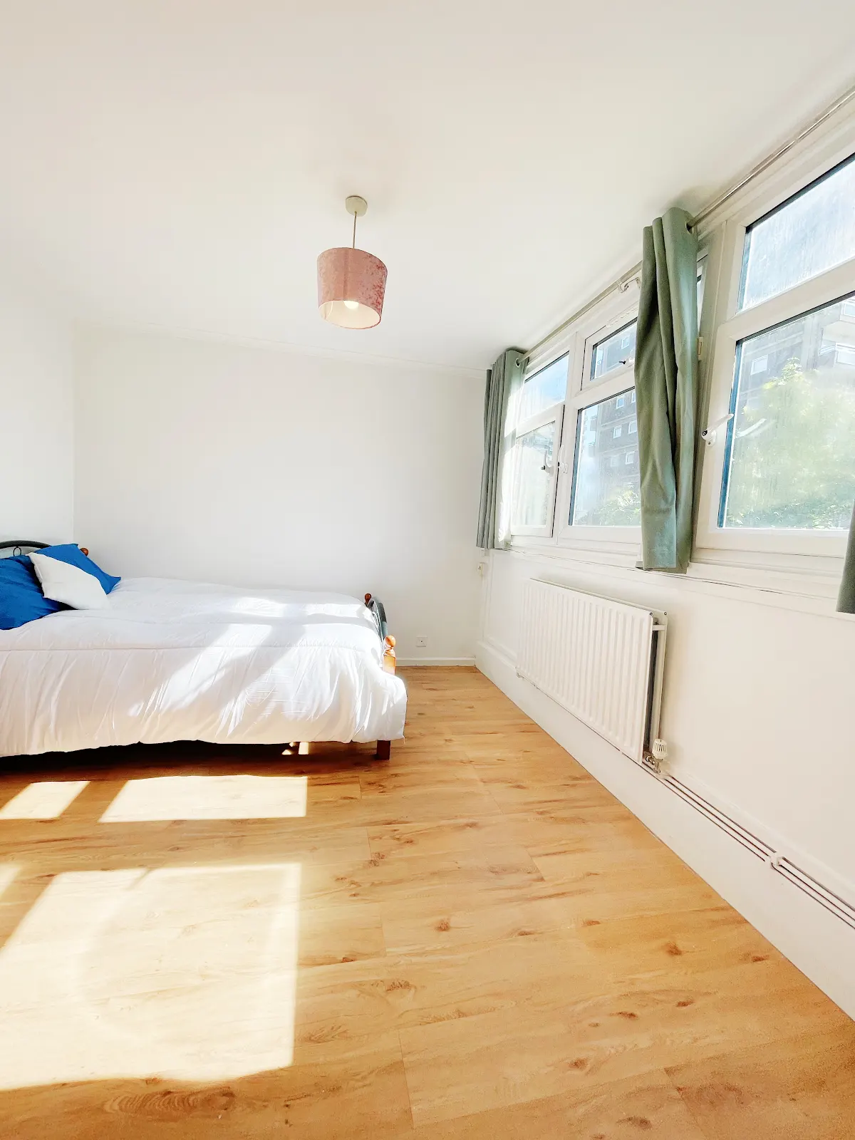 Double room near  WHITECHAPEL✔✨