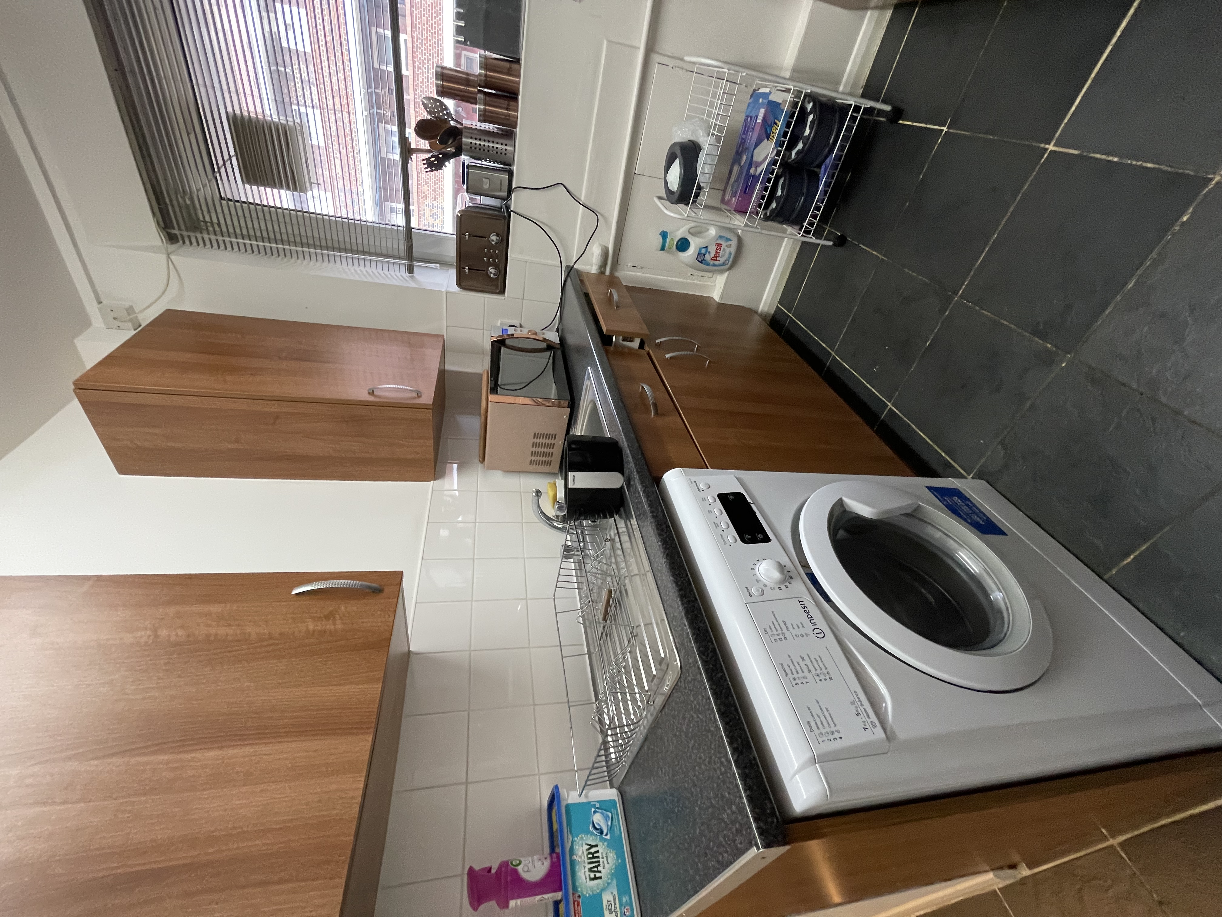 Large Room with Big Storage in Brick Lane / Shoreditch