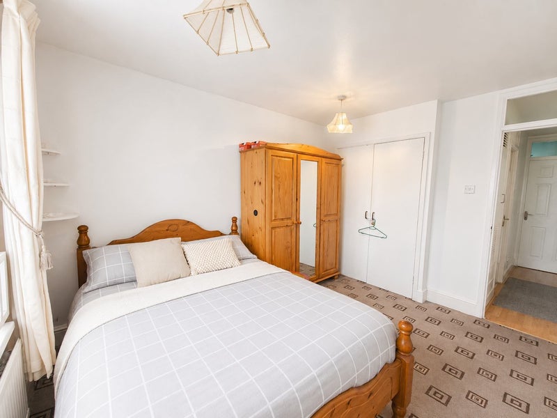Professional House Share in Whitechapel