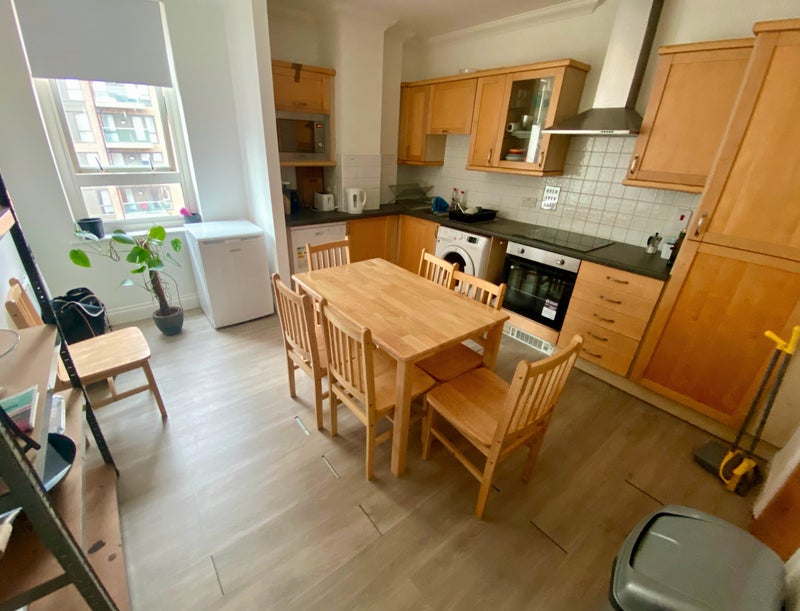 Bright Furnished Double Room Near Canary Wharf