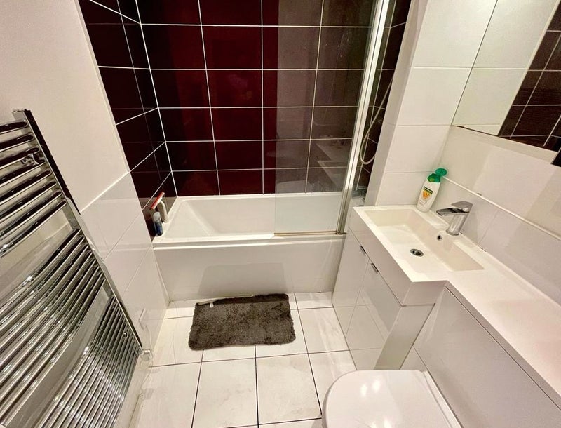Bright Furnished Double Room Near Canary Wharf