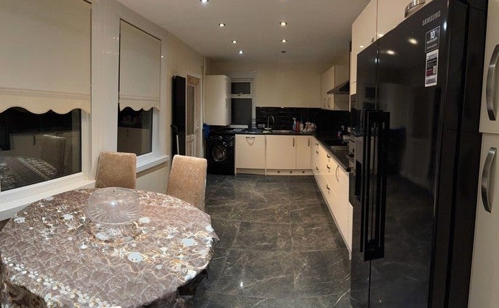 Furnished Double Room in Manor Park