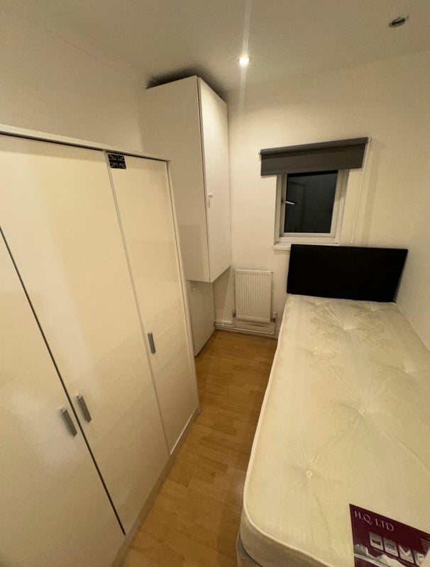 Bright Rooms - Custom House