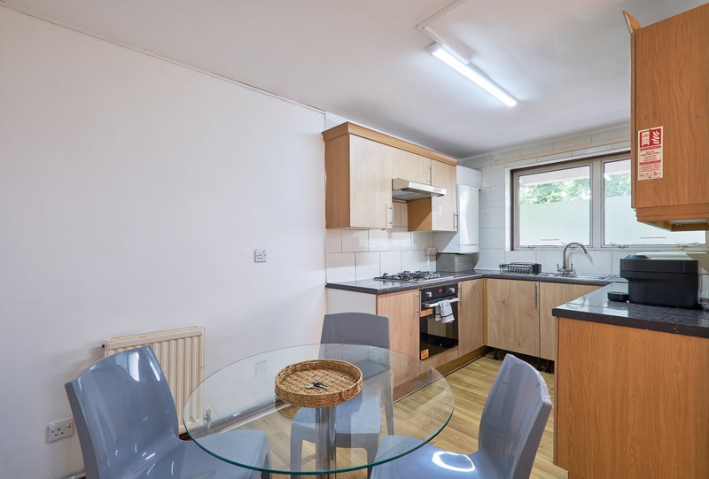 ⭐ Master Room in Bow ⭐