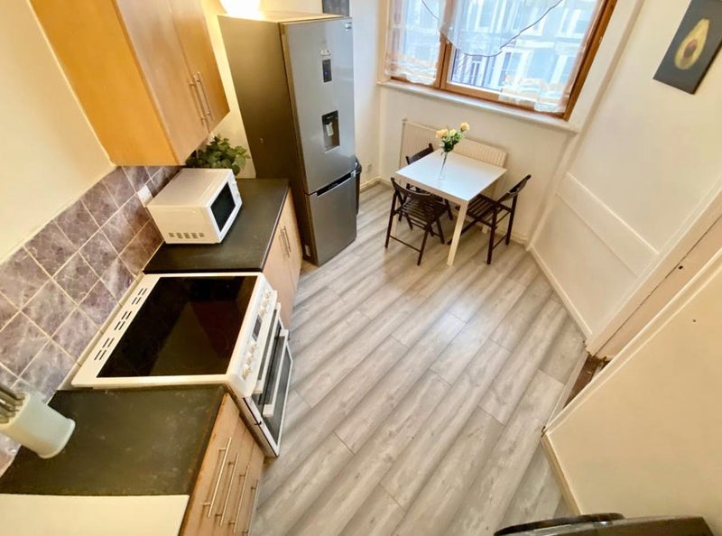 Bright Rooms Available Near Chelsea