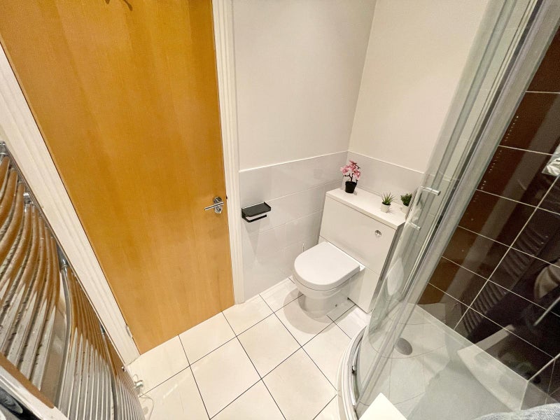 Furnished En-Suite Double Near Canary Wharf