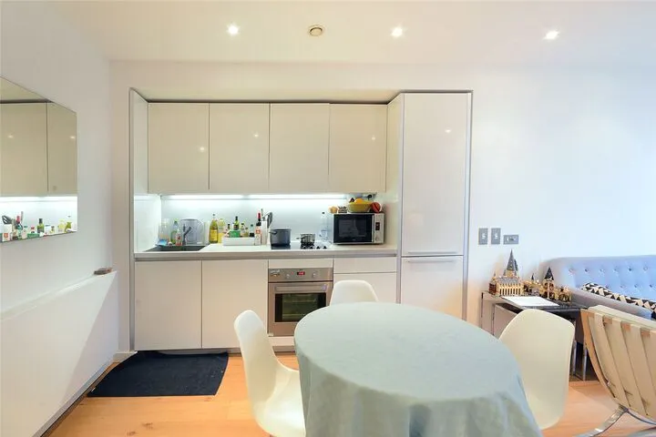 Charming 1 bedroom flat in Walworth Road