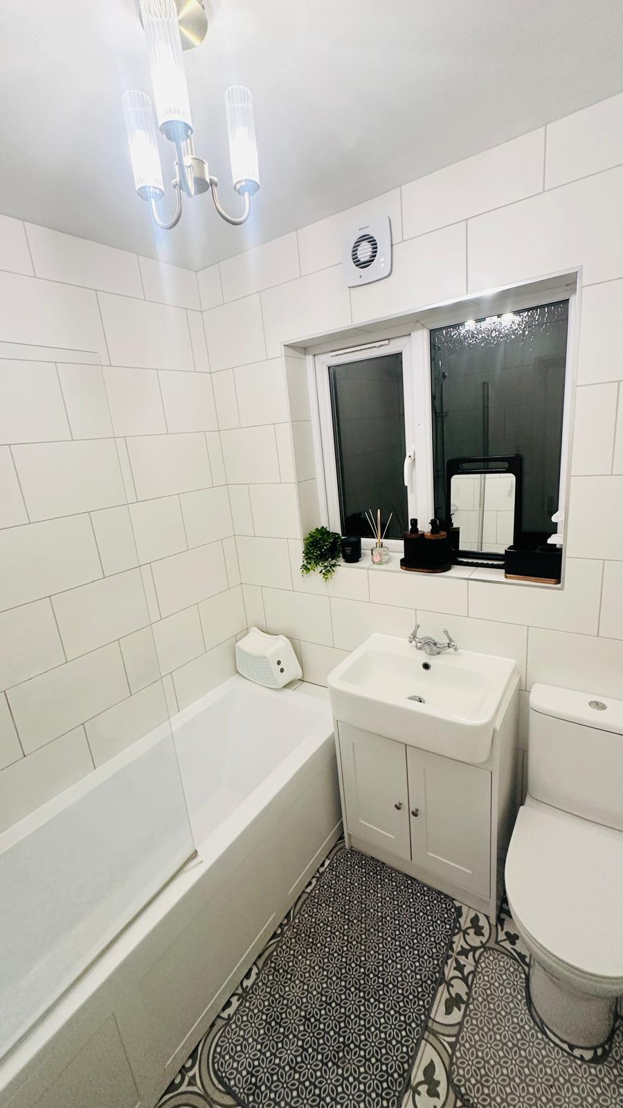 Room to Rent, A Great discount £800/month | £200 Deposit 