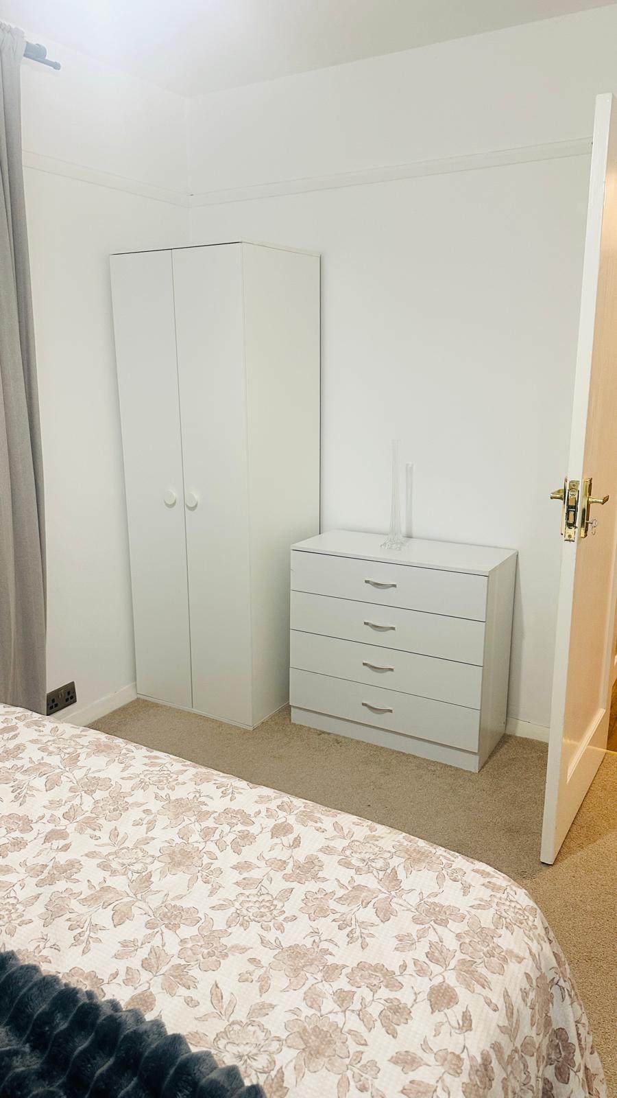 Room to Rent, A Great discount £800/month | £200 Deposit 