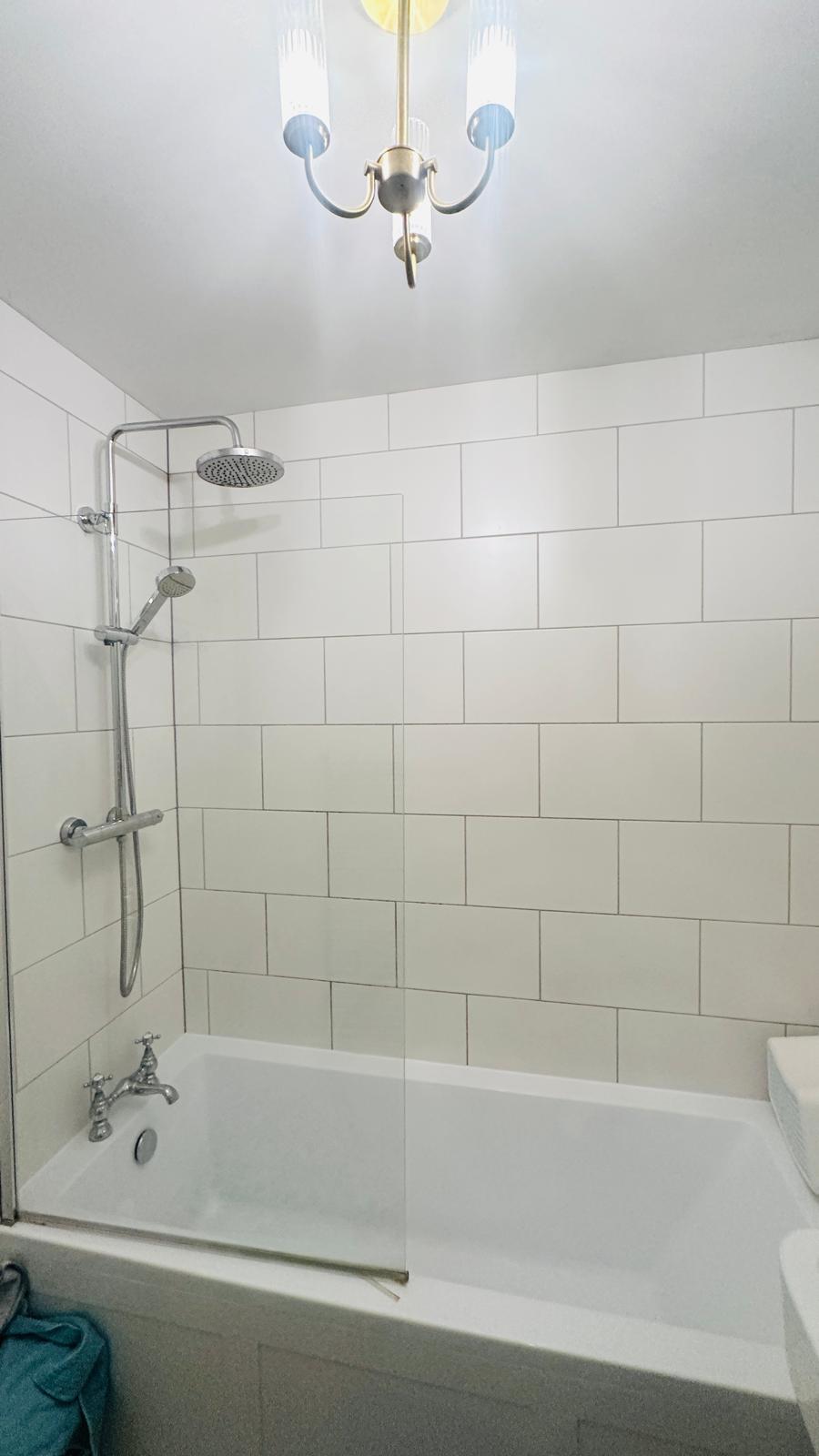 Room to Rent, A Great discount £800/month | £200 Deposit – R