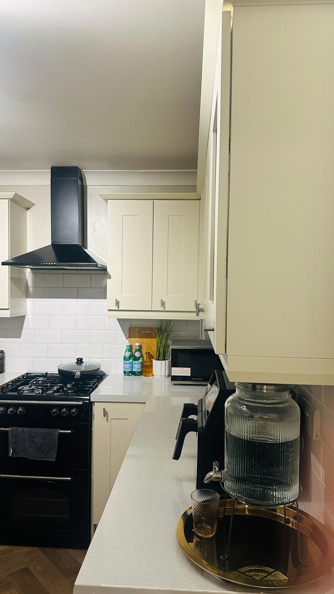 Room to Rent, A Great discount £800/month | £200 Deposit – R