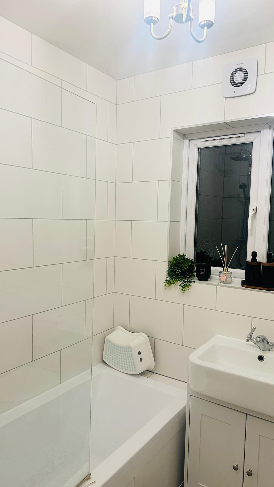 Room to Rent, A Great discount £800/month | £200 Deposit – R