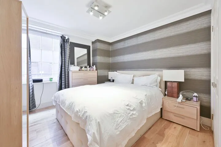 Superb one bedroom flat to rent Harewood Avenue, London