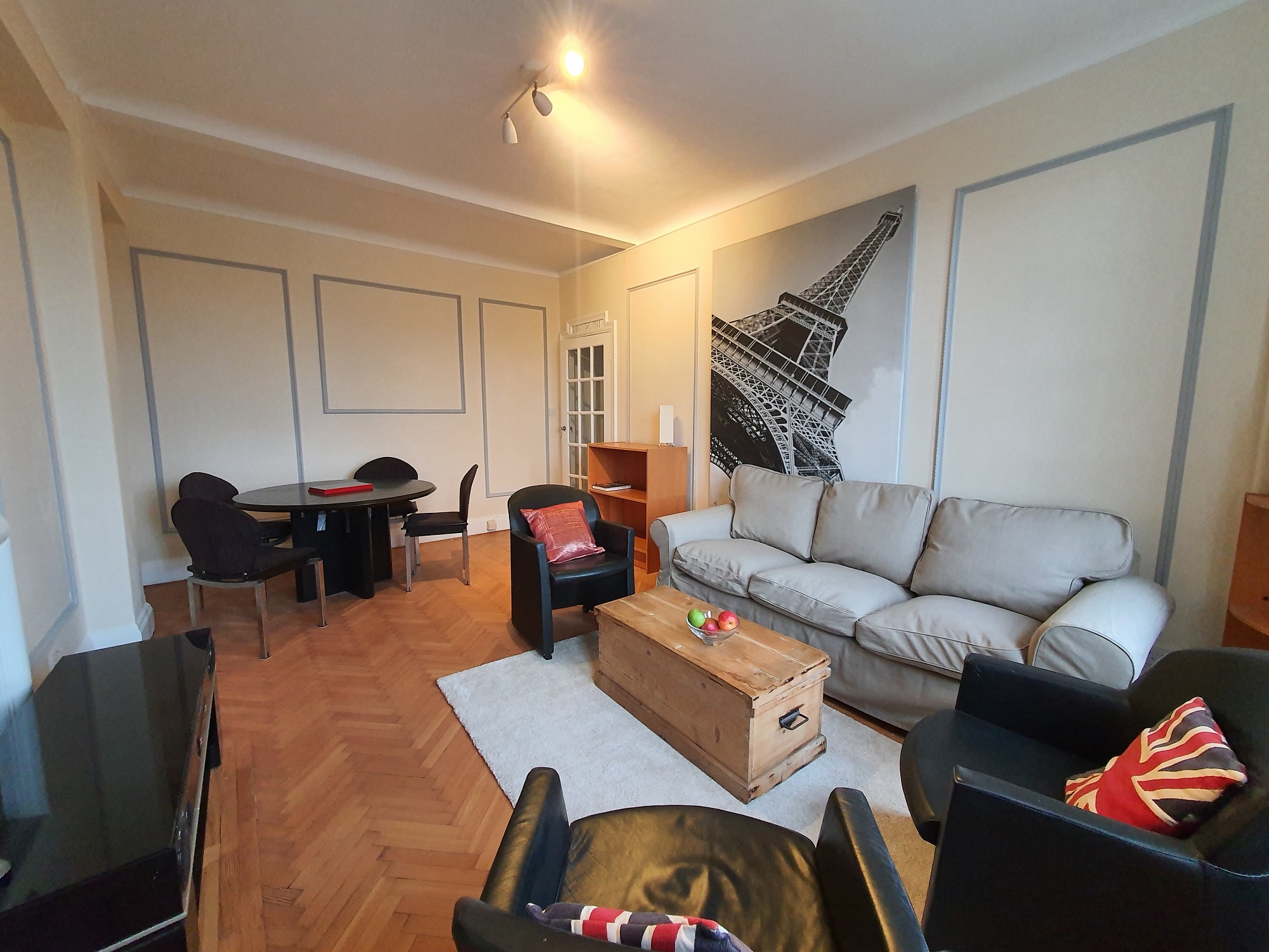 SPACIOUS 2 BEDROOM FLAT SHARE IN NW1 