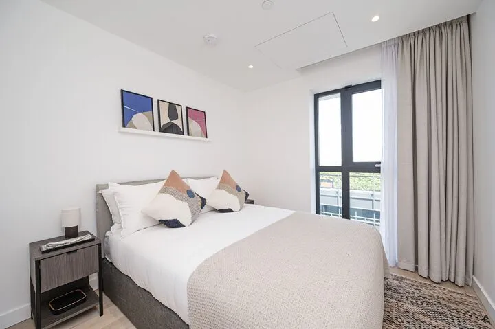 one bedroom flat in New Drum Street, London, E1 7AT